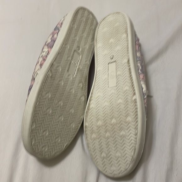 New Shoes - Picture 2 of 2